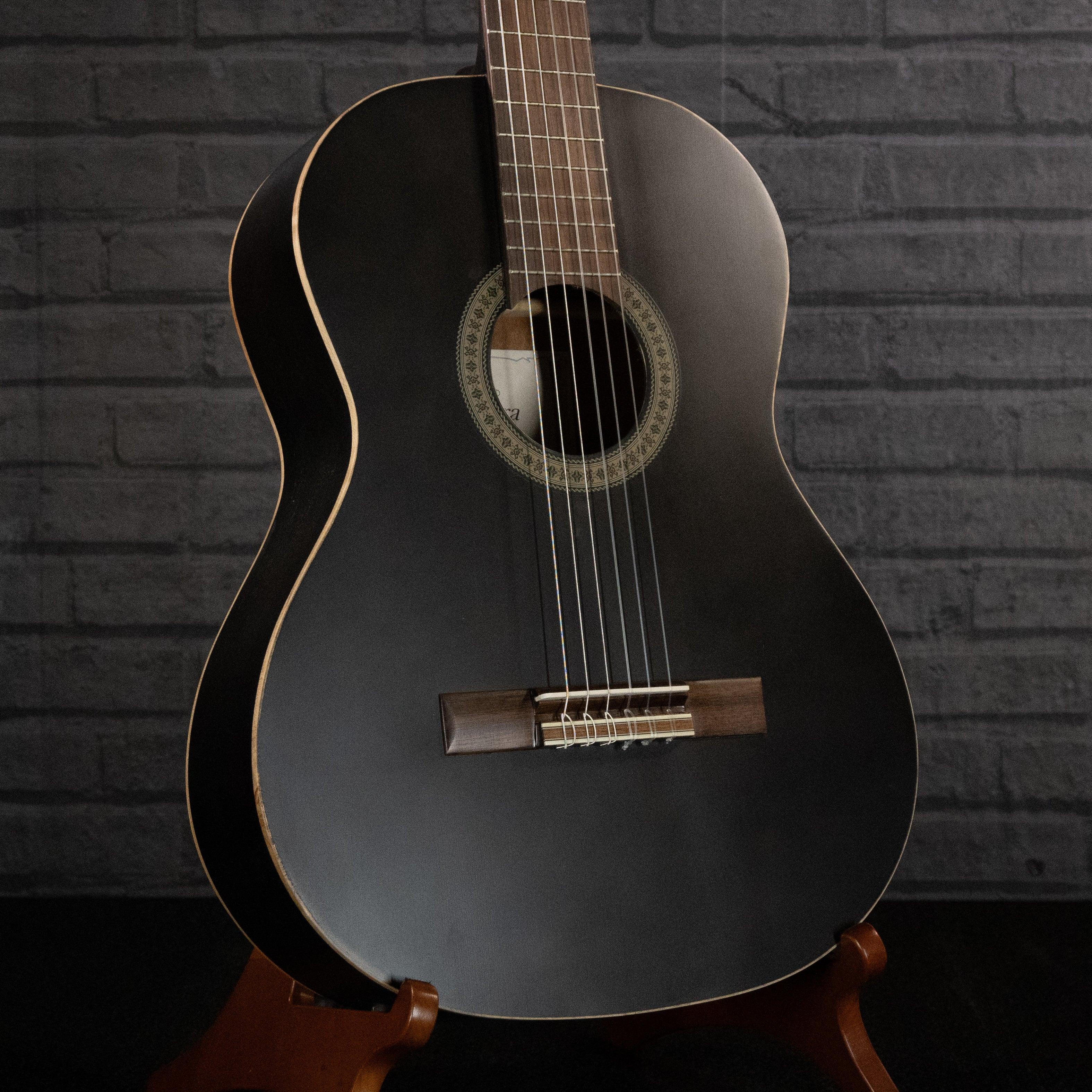 Luna classical outlet guitar