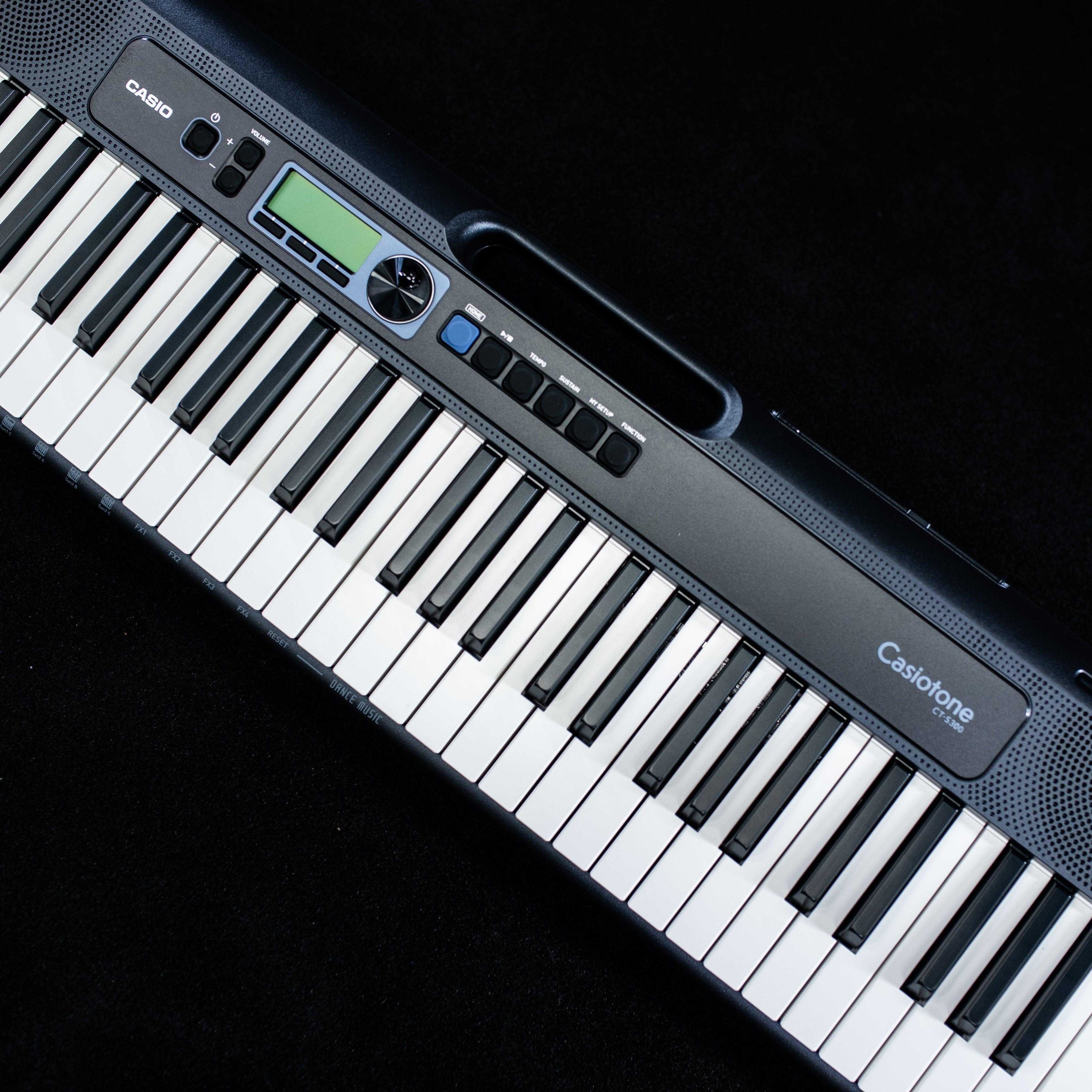 CASIO 電子キーボード 電子ピアノ CT-S300-