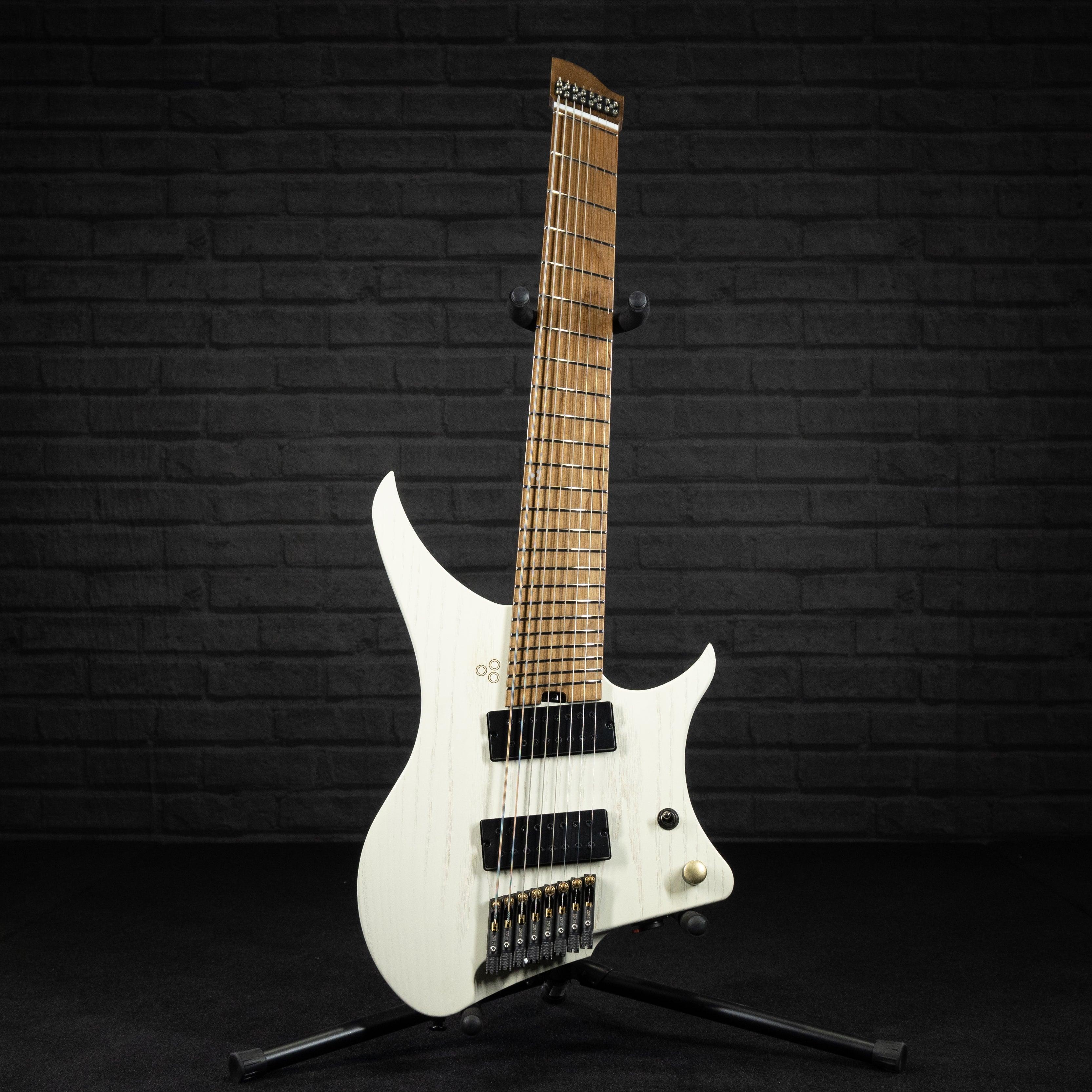 GOC C Series Materia 8 String (Worn White)