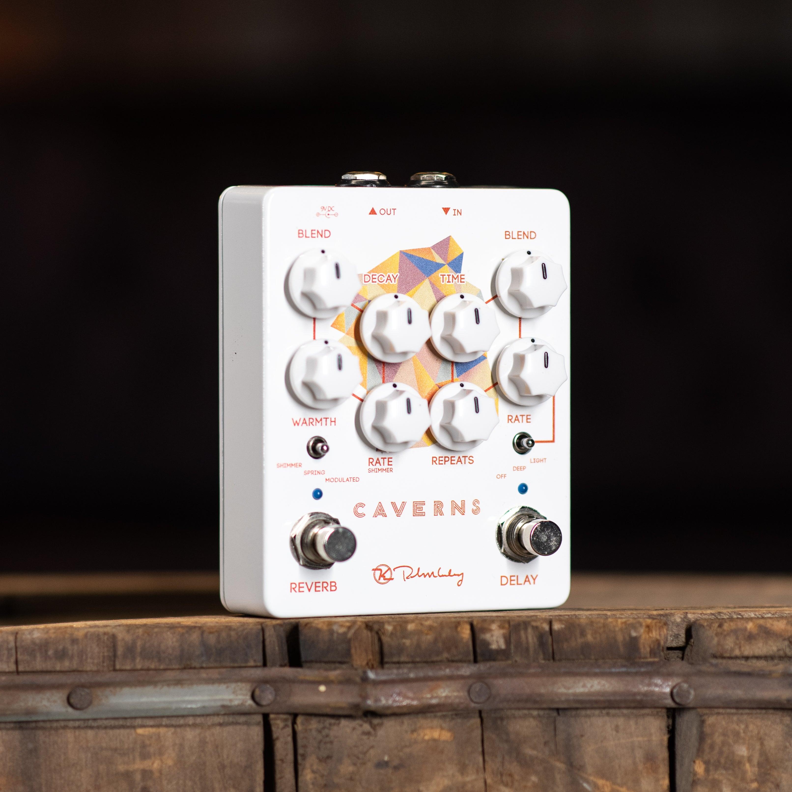 Caverns Delay Reverb V2 限定カラー - 器材